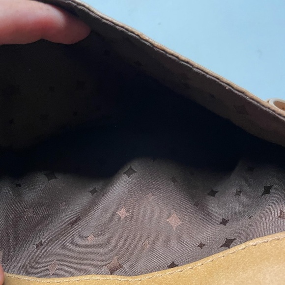 Fossil Camel Brown Leather Sling Crossbody Shoulder messenger bag - Picture 6 of 15